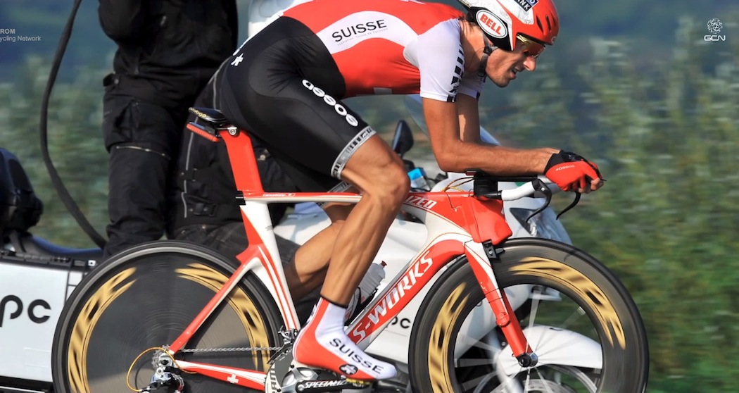 Shiv รุ่นต้นแบบยังมี จมูก (Nose Cone ซึ่งผิดกฏ UCI) ในสมัยที่ Cancellara ยังอยู่กับ Saxo Bank