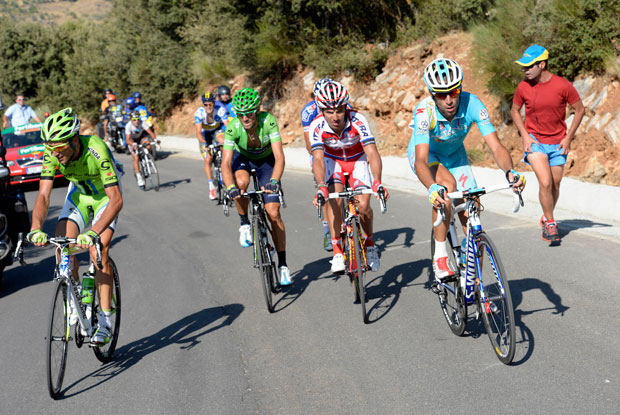 Basso, Valverde, Rodriguez, Nibali 4 หัวหน้าทีมดวลกันบนเขาลูกสุดท้าย Alto de Hazallanas