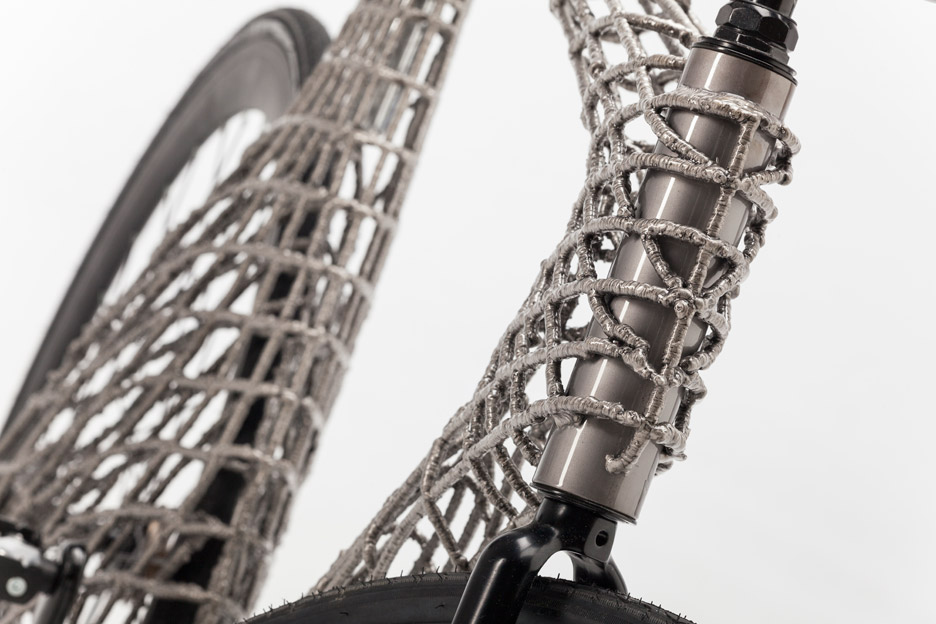 arc-bicycle-students-tu-delft-3d-printed-stainless-steel-netherlands_dezeen_936_3